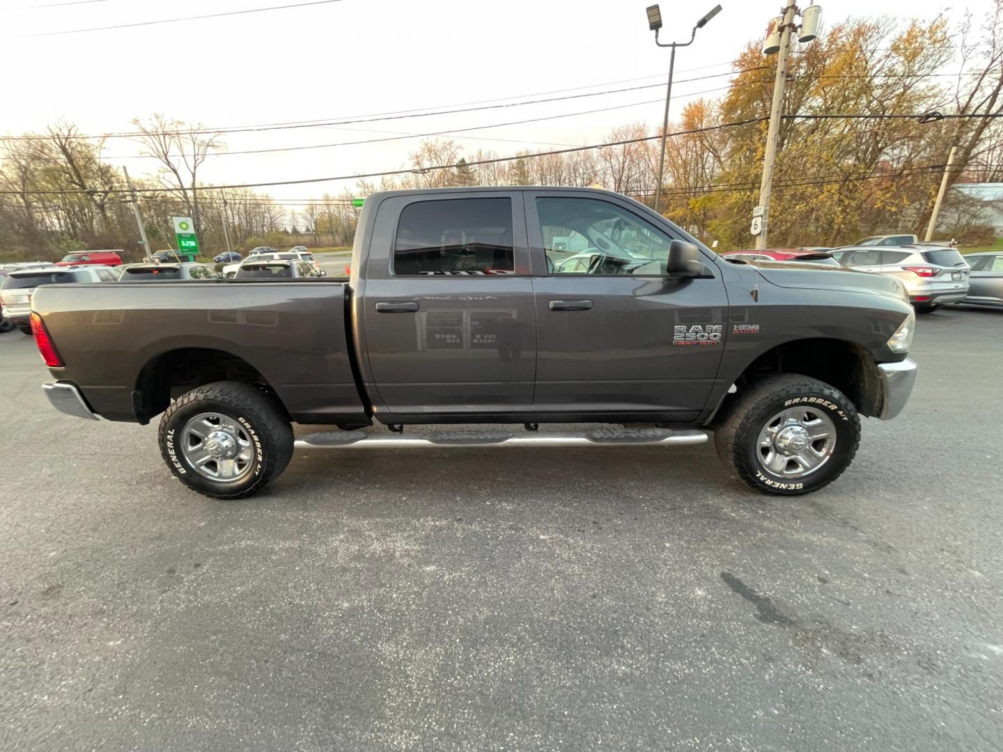 2015 Gray /Black RAM 2500 Tradesman (3C6UR5CJ3FG) with an 6.4L V8 OHV engine, 6-Speed Automatic transmission, located at 547 E. Main St., Orwell, OH, 44076, (440) 437-5893, 41.535435, -80.847855 - Photo#6